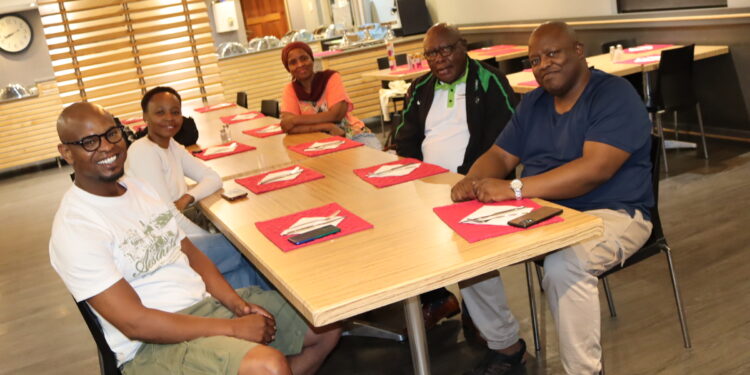 ENG … SEHLOPHATŠHOMO SA MAREO?