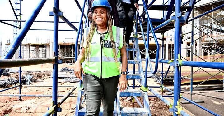 MOŠOMO WA GO AGA BOOKELO BJA PROFENSE O TŠWELA PELE